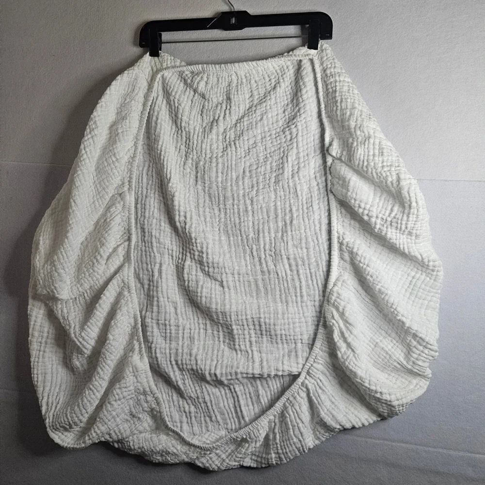 Babyletto White Muslin Cotton Oval Mini Crib Fitted Sheet T29435